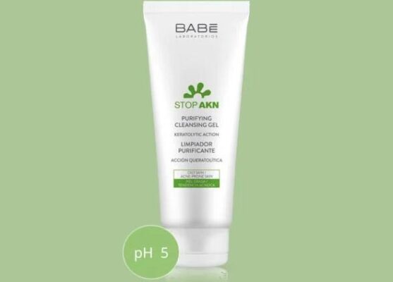 S A R A M T Cho Da D U M N Babe Stop Akn Purifying Cleansing Gel Hana